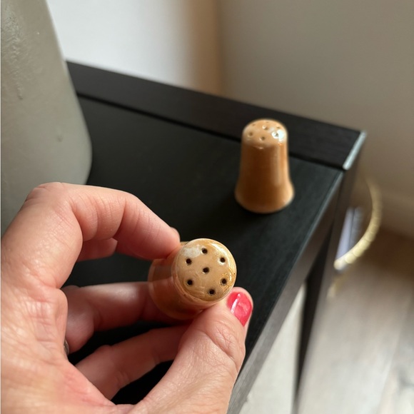 Vintage Lusterware Mini Salt & Pepper Shakers - Iridescent Orange / Peach Japan - Picture 7 of 15